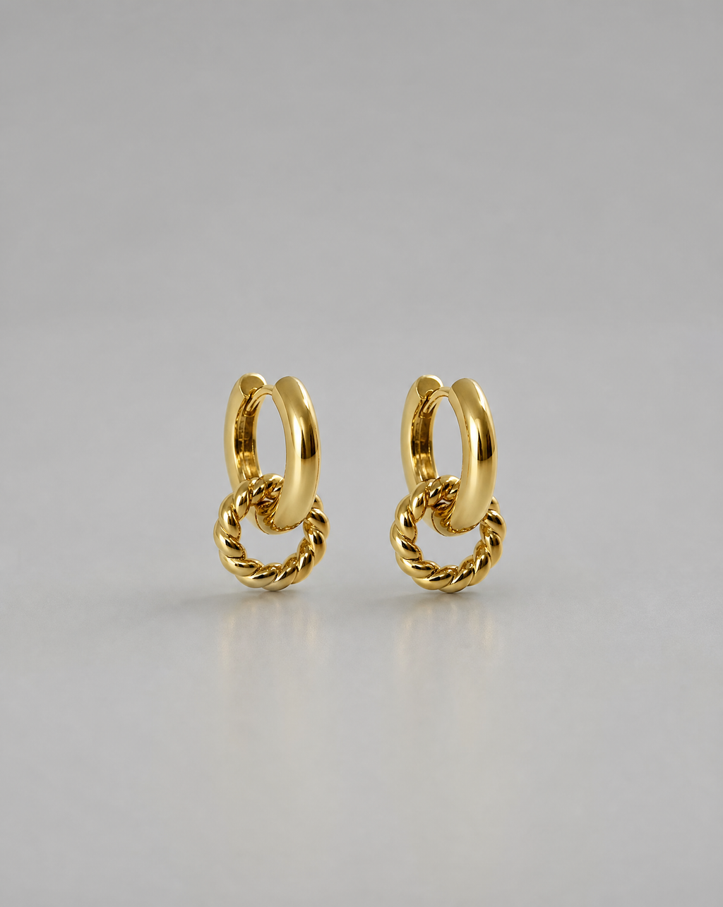 SINULID DOUBLE HOOP EARRINGS