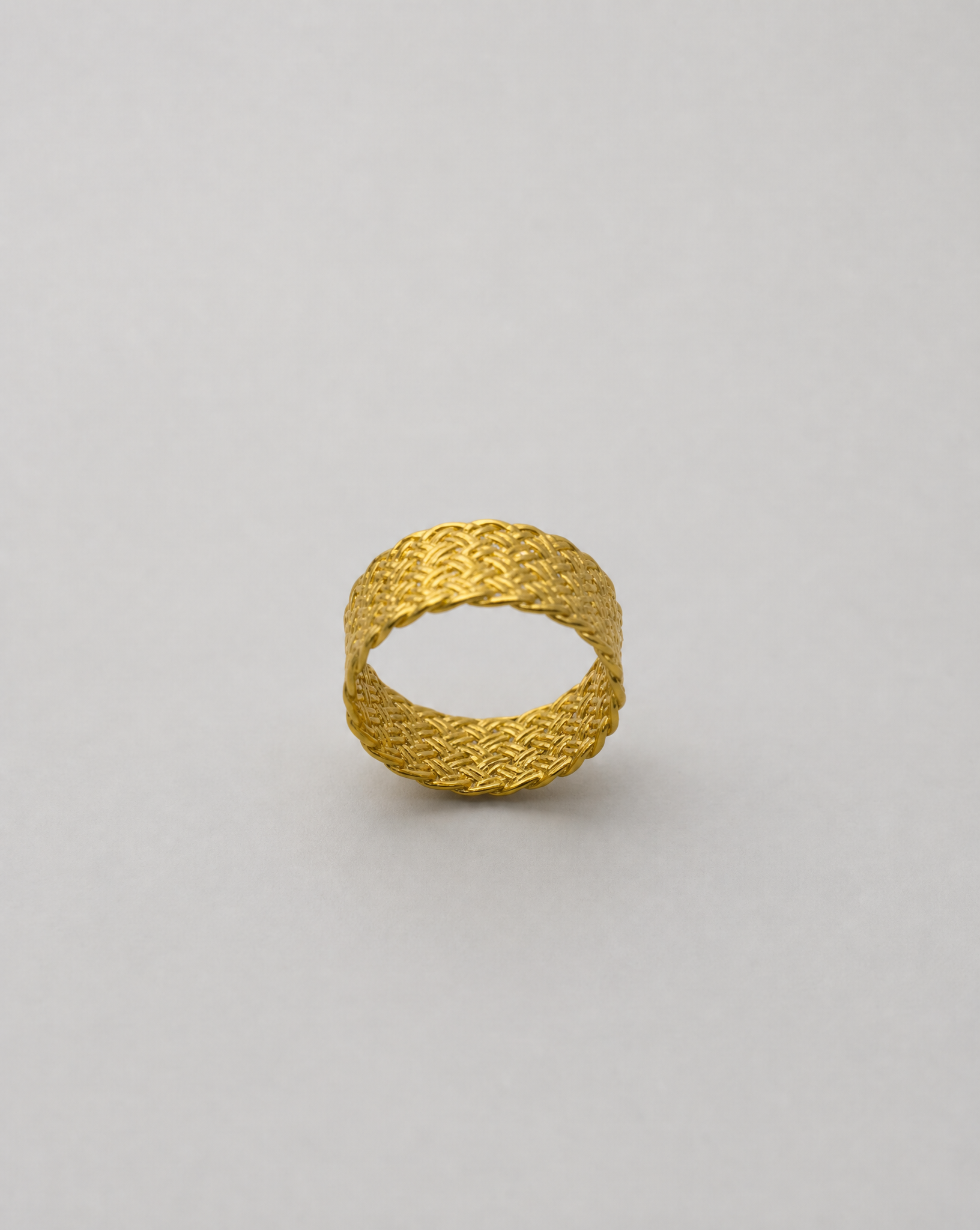 HULMA THICK WOVEN RING
