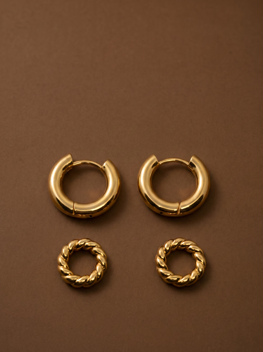 SINULID DOUBLE HOOP EARRINGS